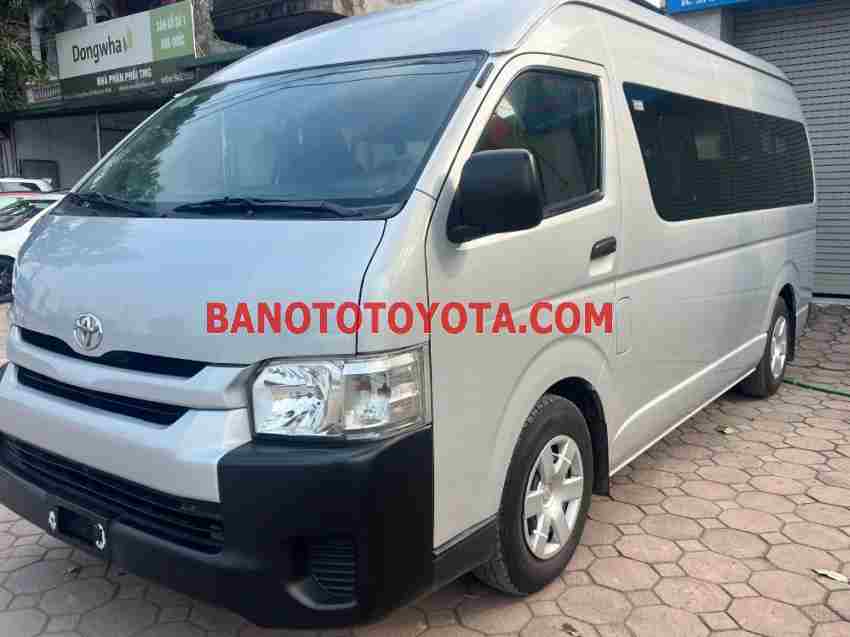Cần bán Toyota Hiace 2.5 2015 - Số tay
