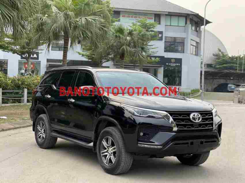Bán Toyota Fortuner 2.4G 4x2 AT 2021 - Đen