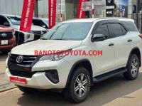 Cần bán xe Toyota Fortuner 2.4G 4x2 MT 2018 Số tay màu Trắng