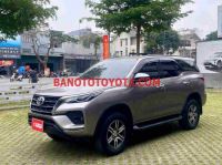 Cần bán xe Toyota Fortuner 2.4G 4x2 AT năm 2020 màu Ghi cực đẹp