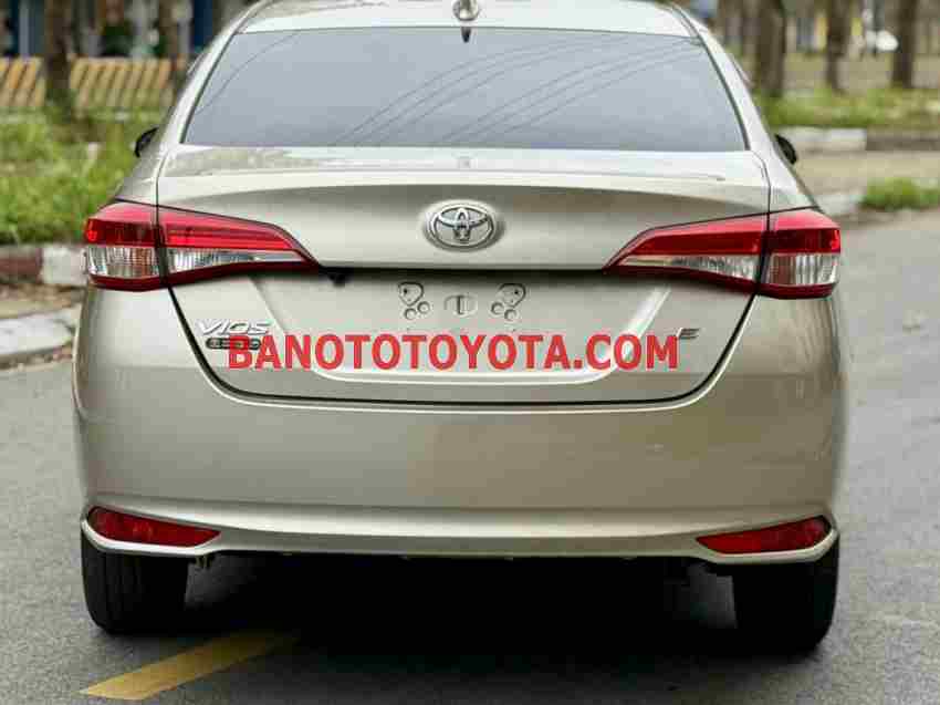 Cần bán xe Toyota Vios 1.5E MT màu Vàng 2020