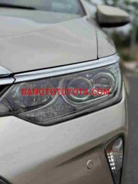 Cần bán Toyota Camry 2.5Q 2017 - Số tự động