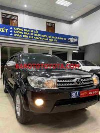 Toyota Fortuner 2.7V 4x4 AT model 2011 xe chuẩn hết ý