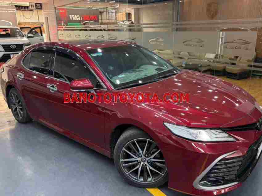Toyota Camry 2.0Q 2022, xe đẹp, hết ý