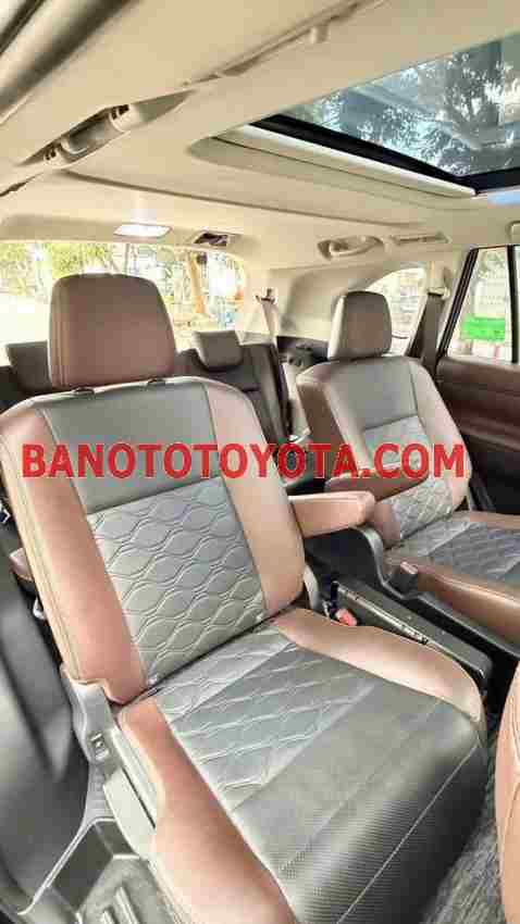 Toyota Innova Cross HEV 2.0 CVT 2024, xe đẹp, hết ý