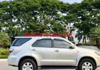 Cần bán gấp xe Toyota Fortuner 2.7V 4x4 AT 2011 màu Bạc