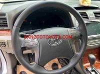Cần bán gấp xe Toyota Camry 2.4G 2012 màu Bạc