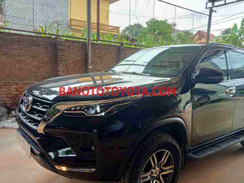 Toyota Fortuner 2.4G 4x2 AT năm 2021 cần bán