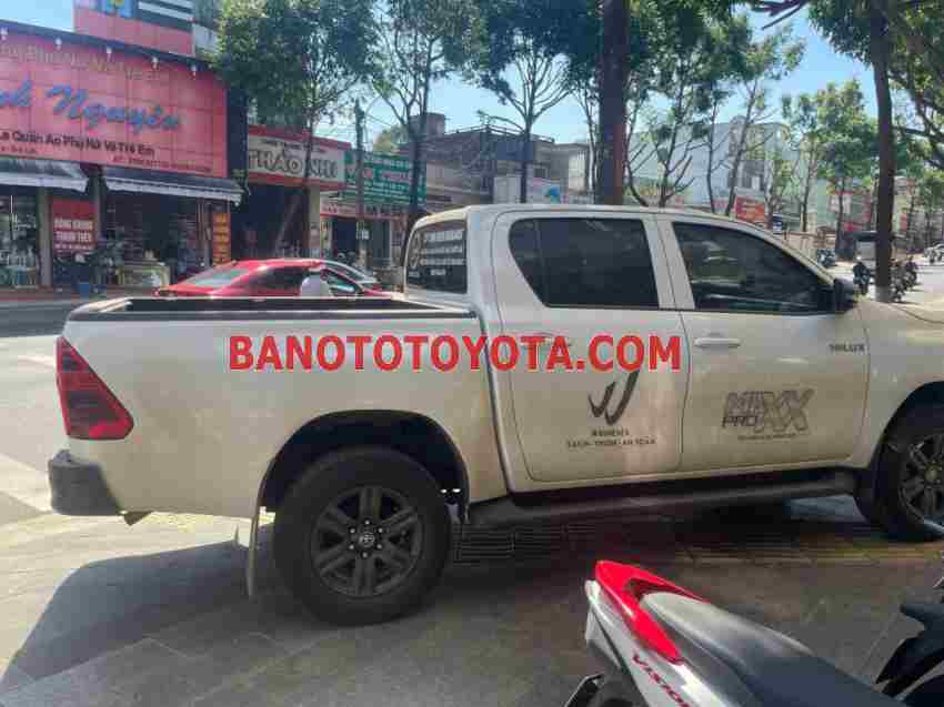 Cần bán Toyota Hilux 2.4L 4x2 AT 2024 - Số tự động