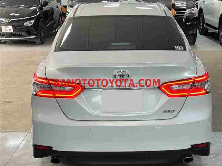 Cần bán gấp Toyota Camry 2.5Q đời 2020, màu Trắng