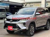 Bán Toyota Fortuner 2.4G 4x2 AT Legender 2021 - Bạc