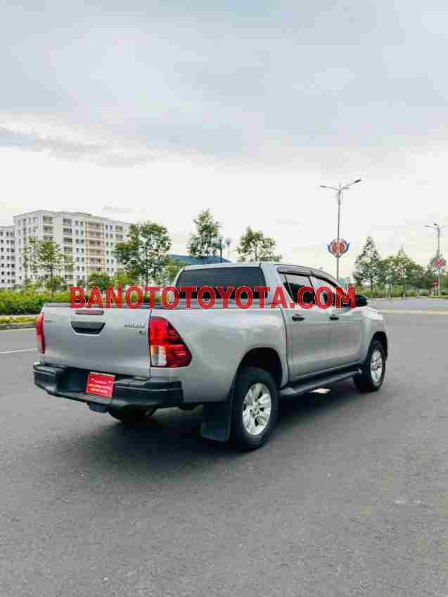 Toyota Hilux 2.4E 4x2 AT sản xuất 2020 cực chất!