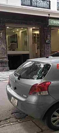 Toyota Yaris 1.5 AT 2011 Máy xăng đẹp long lanh