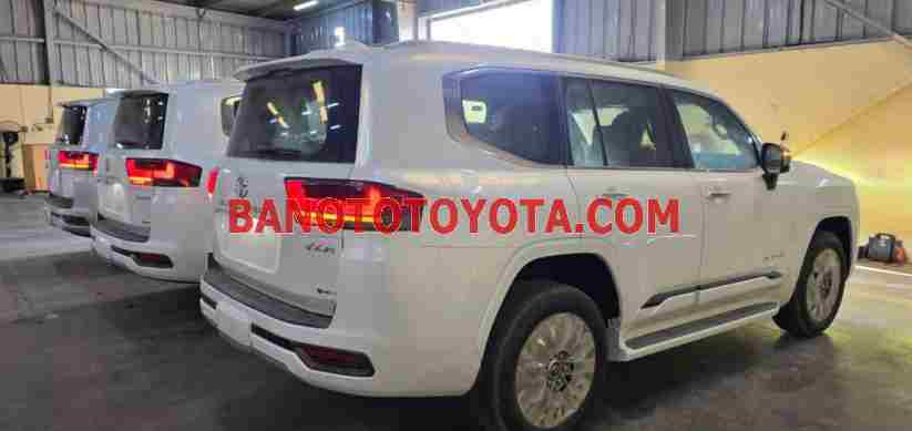 Toyota Land Cruiser VX.R 3.5 V6 HEV 2026, màu Trắng, Số tự động