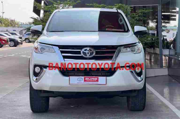 Cần bán xe Toyota Fortuner 2.7V 4x2 AT năm 2018 màu Trắng cực đẹp