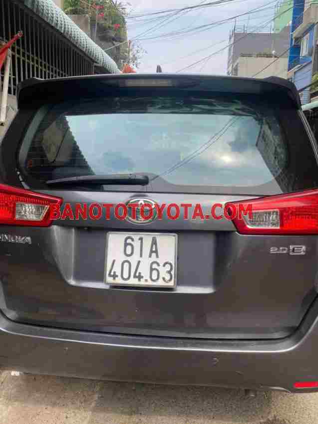 Cần bán Toyota Innova 2.0E 2017 xe đẹp