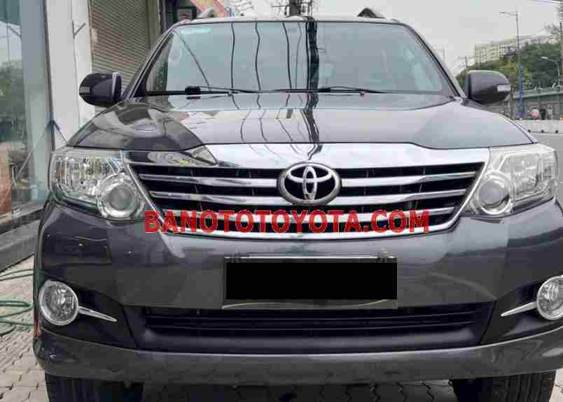 Toyota Fortuner 2.7V 4X2 AT 2016 giá cực tốt