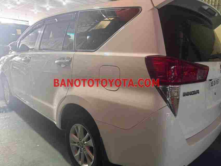 Toyota Innova 2.0E model 2017 xe chuẩn hết ý