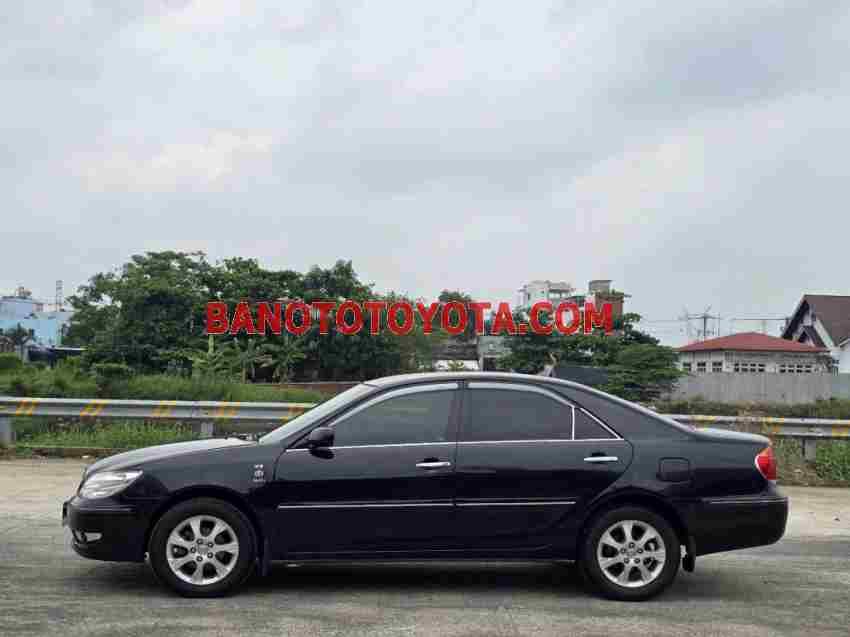 Cần bán xe Toyota Camry LE 2.4 màu Đen 2005