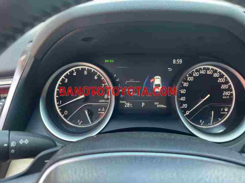 Cần bán gấp xe Toyota Camry 2.5Q năm 2020, màu Đỏ, Số tự động
