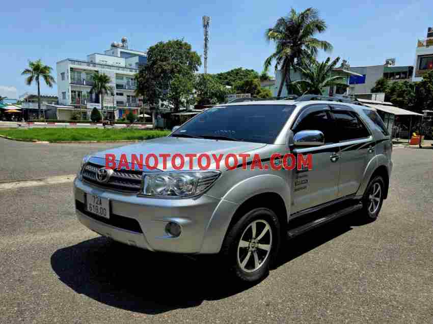 Bán Toyota Fortuner 2.7V 4x4 AT đời 2010 xe đẹp - giá tốt