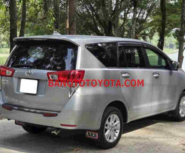 Cần bán gấp xe Toyota Innova 2.0G năm 2019, màu Bạc, Số tự động