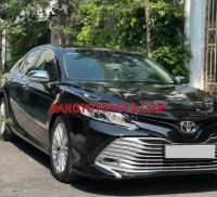 Cần bán gấp xe Toyota Camry 2.0G năm 2019, màu Đen, Số tự động