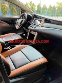 Bán Toyota Innova E 2.0 MT, màu Đồng, Máy xăng, 2022