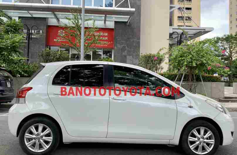 Cần bán gấp Toyota Yaris 1.3 AT năm 2010 giá cực tốt