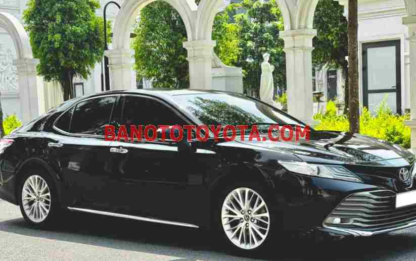 Cần bán nhanh Toyota Camry 2.5Q 2019 cực đẹp