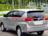 Cần bán xe Toyota Innova 2.0E màu Bạc 2018