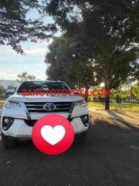 Cần bán gấp xe Toyota Fortuner 2.4G 4x2 MT 2019 màu Trắng