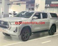 Cần bán Toyota Hilux 2.4L 4x2 AT Máy dầu 2021 màu Bạc