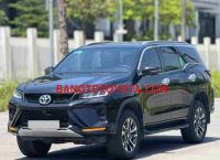 Cần bán gấp xe Toyota Fortuner 2.4G 4x2 AT Legender năm 2021, màu Đen, Số tự động
