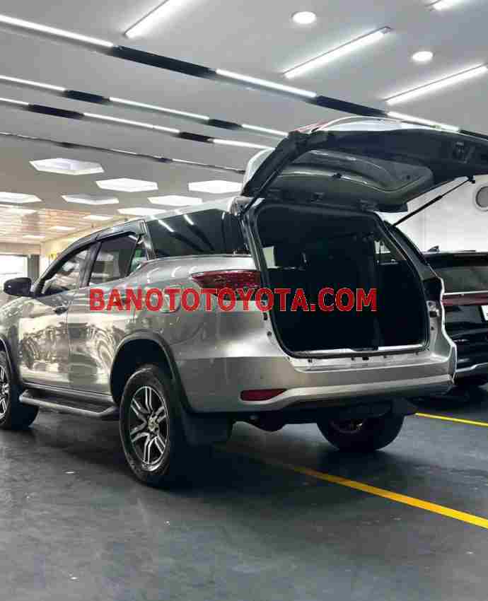 Toyota Fortuner 2.4G 4x2 MT 2020 Máy dầu, xe đẹp
