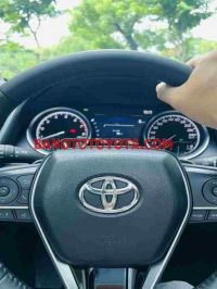 Cần bán gấp xe Toyota Camry 2.5Q 2020 màu Trắng