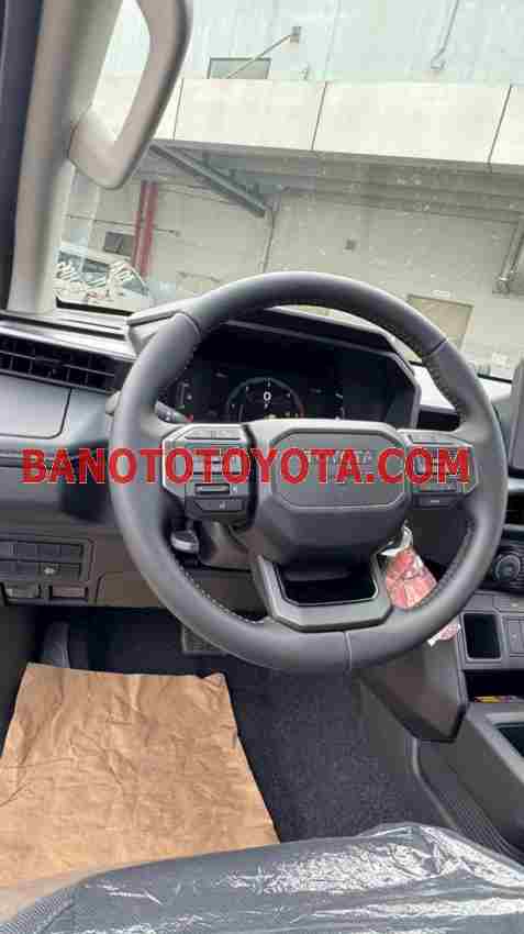 Toyota Hilux Pro 2.8L 4x2 AT 2026, màu Bạc, Số tự động
