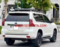 Cần bán gấp xe Toyota Prado VX 2.7L năm 2017, màu Trắng, Số tự động