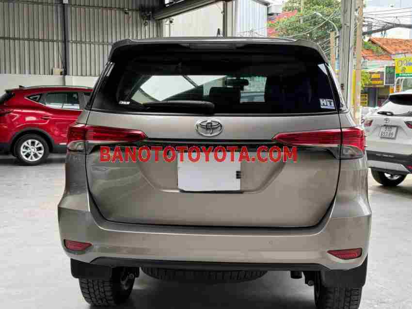 Toyota Fortuner 2.4G 4x2 MT 2021 Máy dầu, xe đẹp