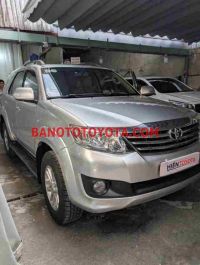 Cần bán xe Toyota Fortuner 2.7V 4x2 AT năm 2013 màu Bạc cực đẹp