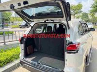 Cần bán gấp xe Toyota Innova Cross HEV 2.0 CVT 2025 màu Trắng