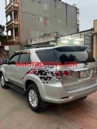 Cần bán xe Toyota Fortuner 2.5G năm 2014 màu Bạc cực đẹp