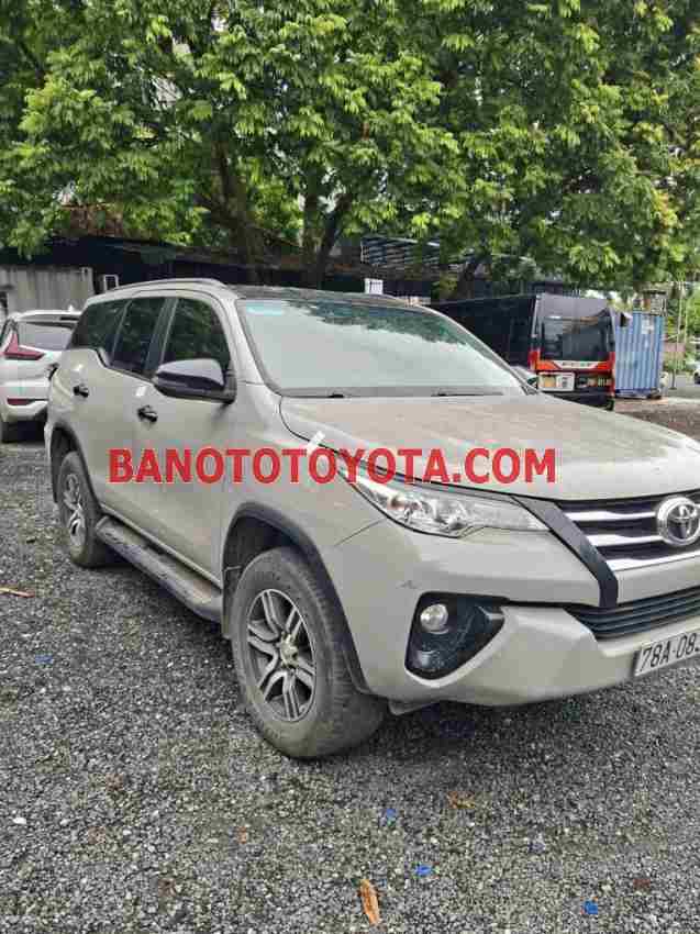 Cần bán xe Toyota Fortuner 2.7V 4x2 AT 2019 Số tự động màu Bạc