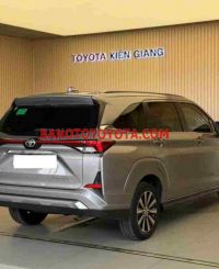 Cần bán gấp xe Toyota Veloz Cross 1.5 CVT năm 2023, màu Bạc, Số tự động