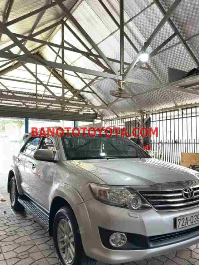 Cần bán gấp Toyota Fortuner 2.7V 4x4 AT năm 2012 giá cực tốt