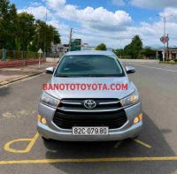 Cần bán xe Toyota Innova 2.0E màu Bạc 2018