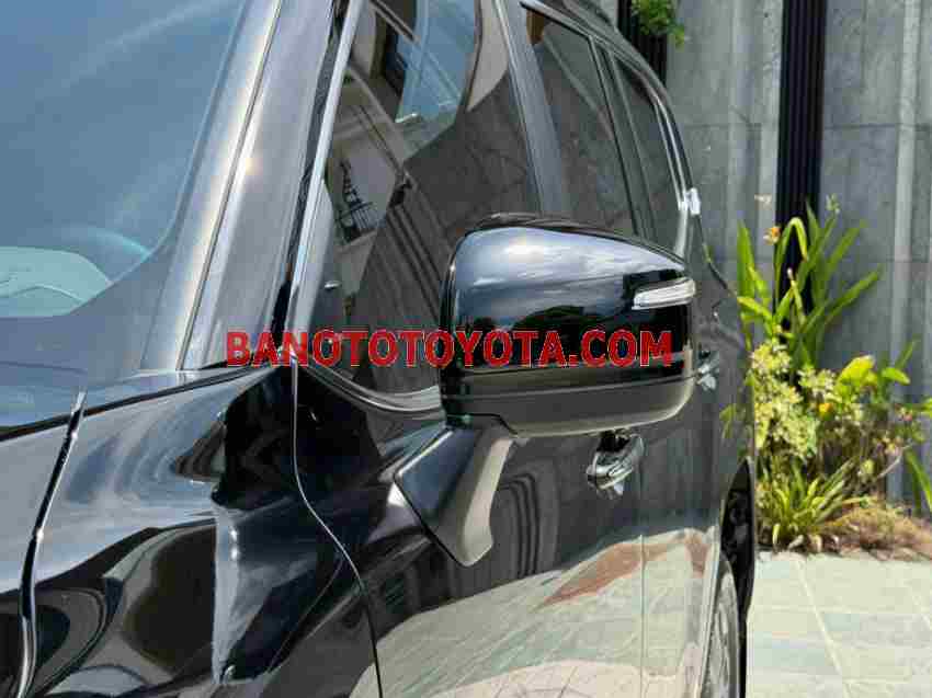 Cần bán gấp xe Toyota Land Cruiser VXR 3.5 V6 2025 màu Đen