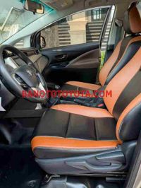 Bán Toyota Innova E 2.0 MT, màu Nâu, Máy xăng, 2022