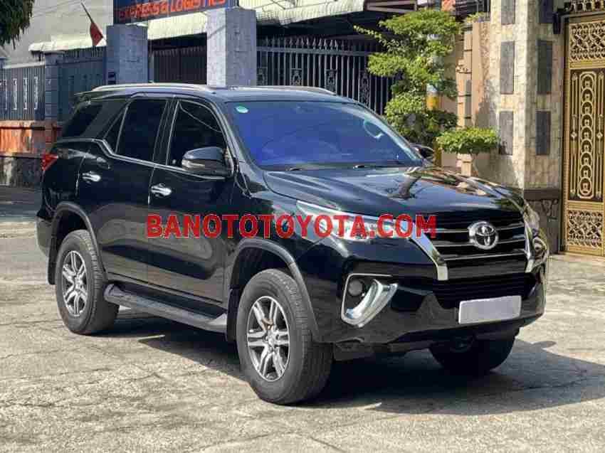 Cần bán xe Toyota Fortuner 2.4G 4x2 AT màu Đen 2020