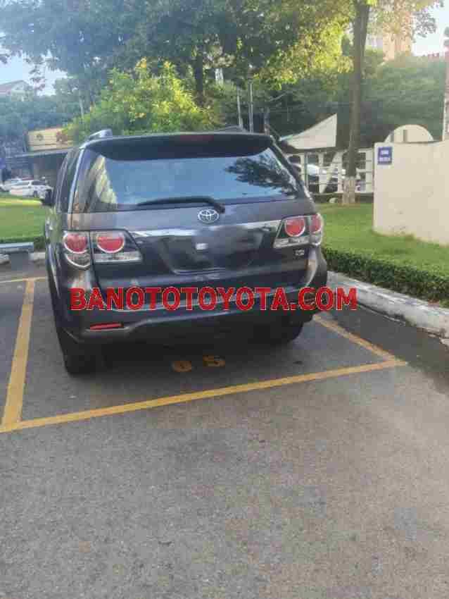 Cần bán Toyota Fortuner 2.7V 4X2 AT 2016 xe đẹp